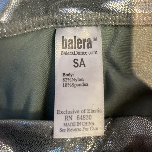 Super cool metallic leggings. Size medium adult. Greenish silver. - Picture 3 of 3